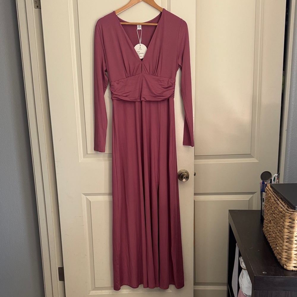 Elegant Mauve Long Sleeve Dress